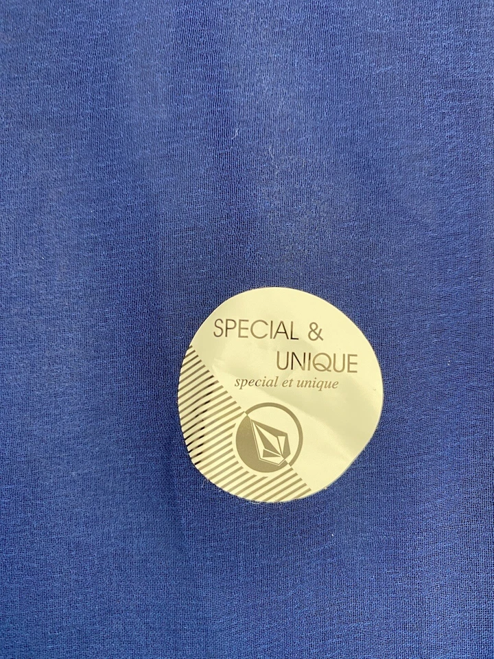 New With Tags VOLCOM OMBRE Button-Down Shirt Women’s Size S Beach Festival Surf - Image 4 of 4