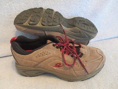 Damen Schuhe Easy Spirit Größe 6 1/2 M Wandern Exklusiv
