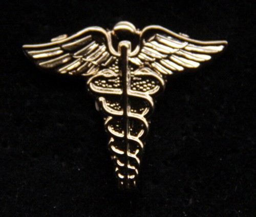 CADUCEUS-US-MEDICAL-CORPS-LAPEL-GOLD-HAT-COLLAR-PIN-DOCTOR-DOC-HOSPITAL-USA-1
