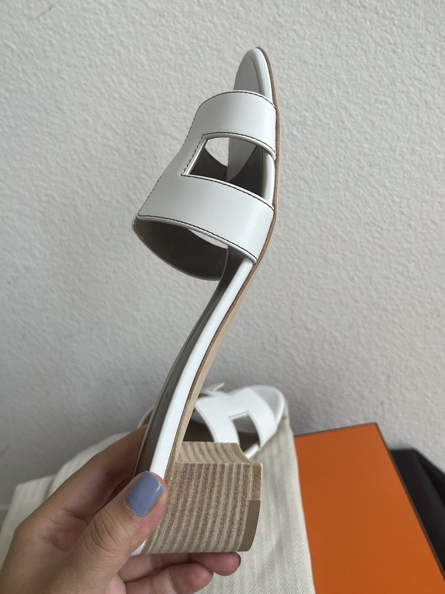 1点確保済 エルメス バスティーユ サンダル H202078Z ソルド 白 Size 36EU New in Box HERMÈS White Calfskin Oasis Sandals w