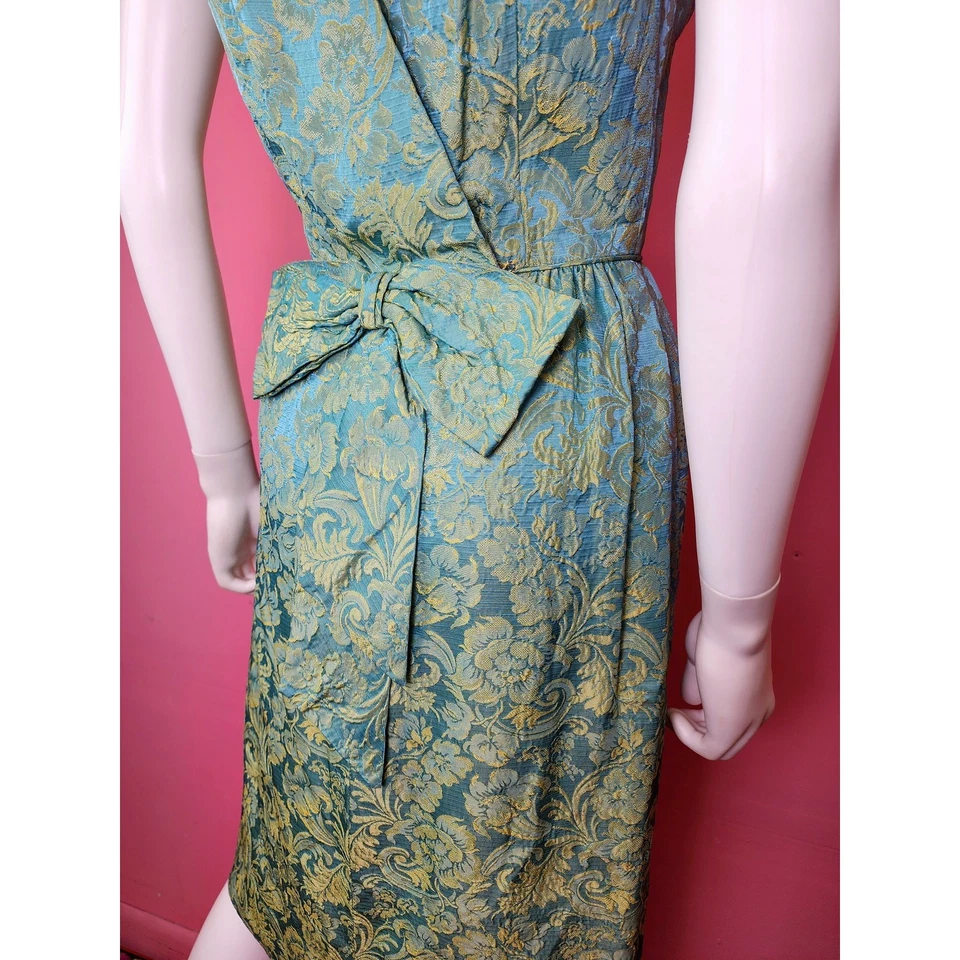 Vintage 1950's Mint Gold Brocade Sheath Dress Low Back with Bow by R&K Originals - Image 4 of 4