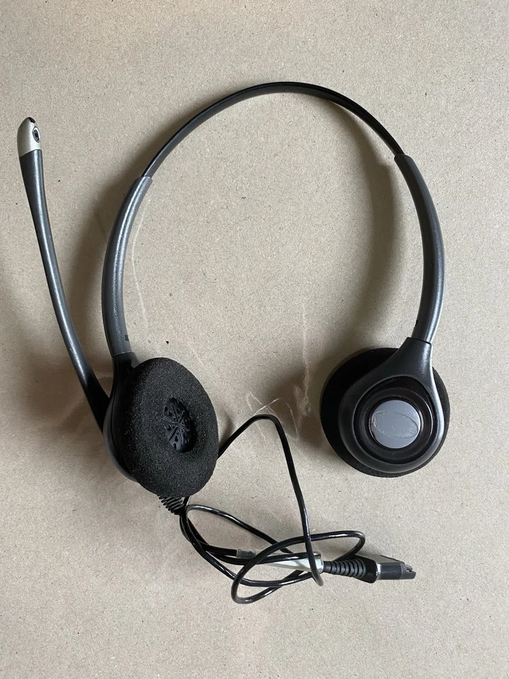 Plantronics SupraPlus H261 Black Binaural Headset & New Pads - Image 3 of 4