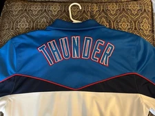Vintage OKC Thunder UNK Warm Up Jacket Reversible, Men’s large Rare