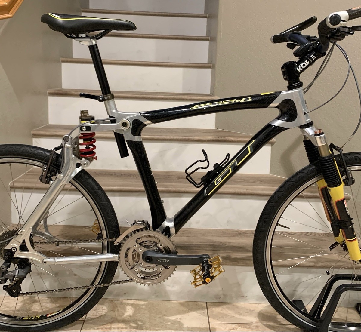 GT STS-1 Thermoplastic Carbon STL 56cm Mountain Bike Shimano XTR