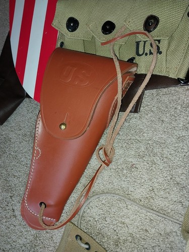 Captain America: The First Avenger Partial Cosplay - Picture 4 of 19