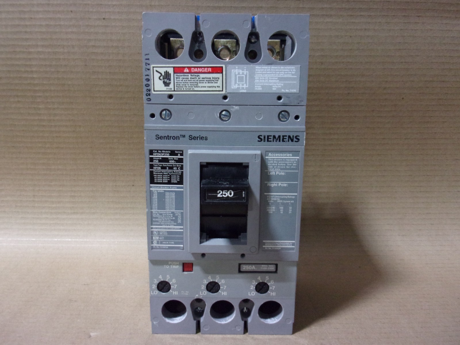 Siemens HFD63F250 3 Pole 250 Amp 600V Circuit Breaker Gray/Black Label