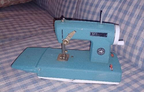Vintage Sew Mate Battery Operated Metal Sewing Machine ESTATE SALE FIND Toy old - 第 1/5 張圖片