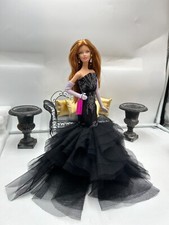 BARBIE Basics Collection 001  n° 07 rousse relookée 3 tenues OOAK Dont Aniceta