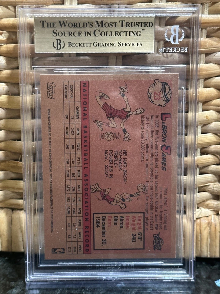 Pop 1 de 2!💎2008-09 LeBron James TOPPS RETRO 1958-59 VARIACIONES #23 BGS GEMA 9,5 Foto 3 de 4