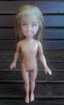 Barbie Stacie Doll with side glance and freckles 2008 I Love Camping