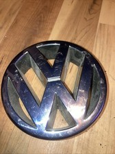 Rejilla delantera emblema 4,5 pulgadas VW Passat Jetta Golf Cabrio Eurovan OEM 3B0853601A