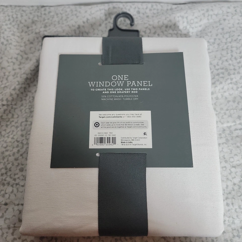 Panel de cortina de filtro de luz umbral blanco Farrah un panel 54" x 84" Z7 Foto 2 de 2