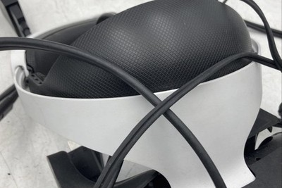 Sony PlayStation VR Black White Virtual Reality Headset With Aim Controller