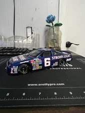 Team Caliber #6 Mark Martin Stroh's Light 1989 Ford Thunderbird 1/24 Scale
