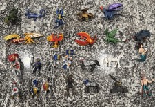 Safari Ltd Medieval Knights Mini Figures Dragons Fantasy Toy Lot Of 25 Figures