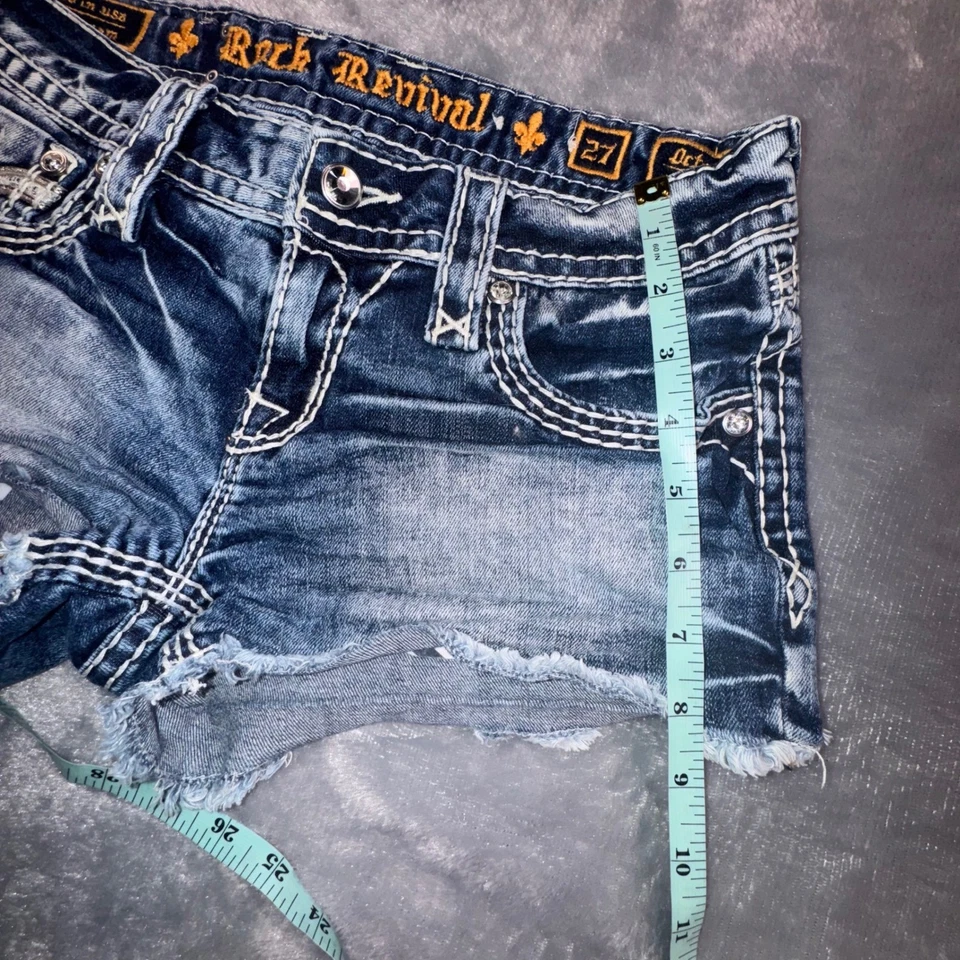 Pantalones Cortos de Denim Rock Revival Para Mujer 27 Octavia Pantalones Cortos Encaje Estrás Embellecidos Foto 3 de 4