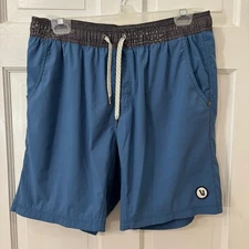 Vuori Kore Lined Athletic Shorts L Elastic Waist Drawstring Pockets V Logo