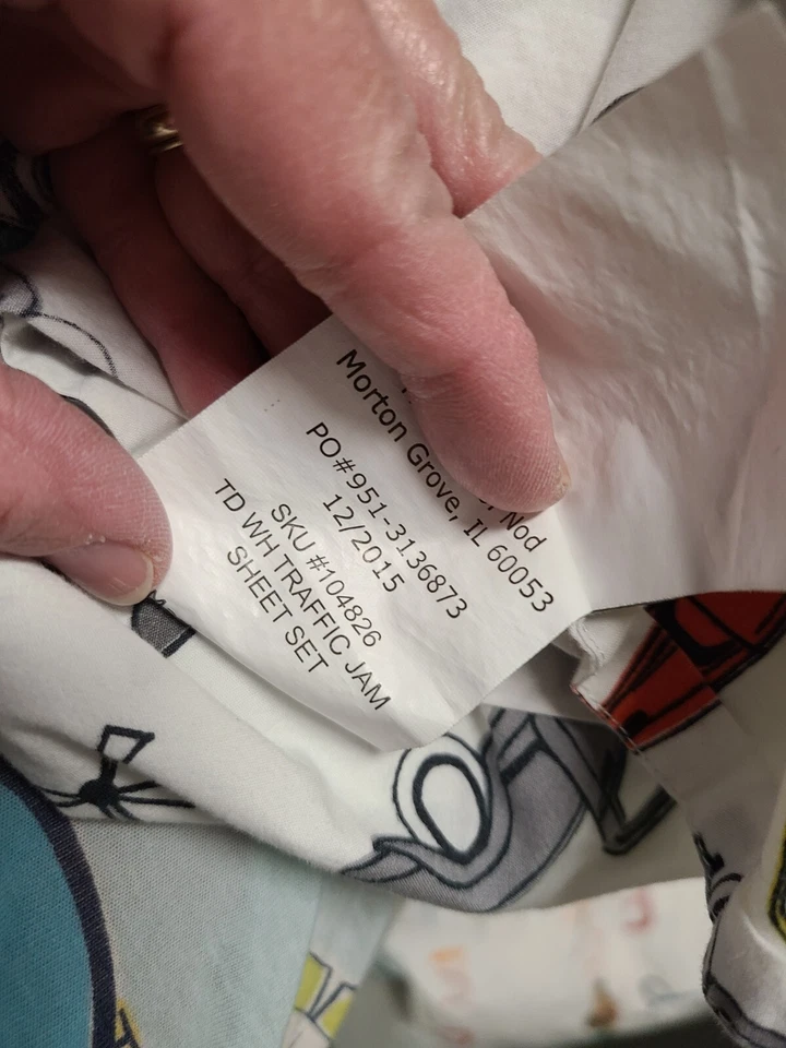 Land of Nod "Traffic Jam" Toddler Flat Sheet - Image 4 of 4