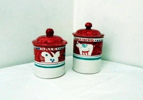 Contenitori e barattoli da cucina in porcellana