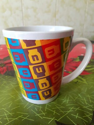 Tasse Mug mit ''N'' aus buntem Nutella