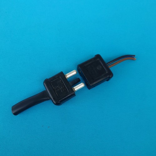 Mercedes Electrical Connector 9602 9622 Pair