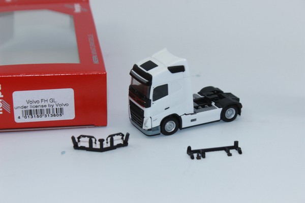 Herpa 313605 Volvo Fh Gl. 2020 Basic Zugmaschine Weiß 1:87 H0 Neu Ovp-image