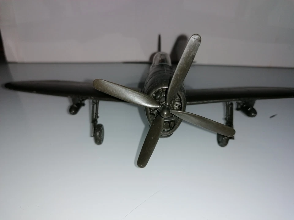 MONOGRAM 1/48 P-47D THUNDERBOLT vintage no box - Immagine 4 di 4