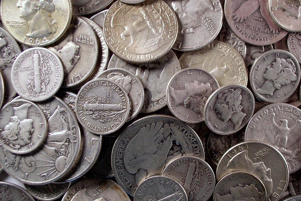 4 Standard Ounce OZ 90% Silver Junk Coins , 4 Half Dollar Included