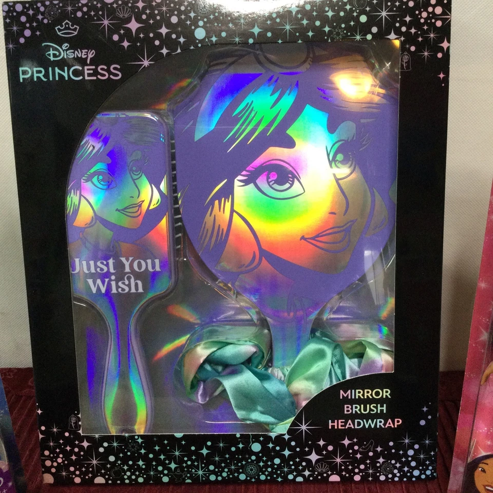 (1) Disney Jasmine 3 pc Brush, Mirror, & Head Wrap  (1) Pocahontas (1) Mulan - Image 2 of 3
