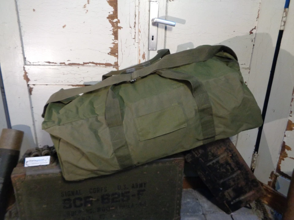 Orig. NL Armee Einsatzkampftasche Tragetasche 130l oliv *643