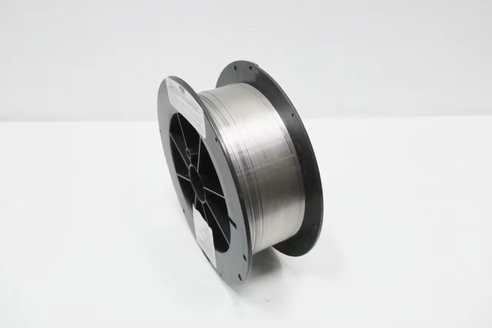 Alambre de soldadura Arcos ERNICU-7 0,3 pulgadas 25 lb Foto 3 de 4