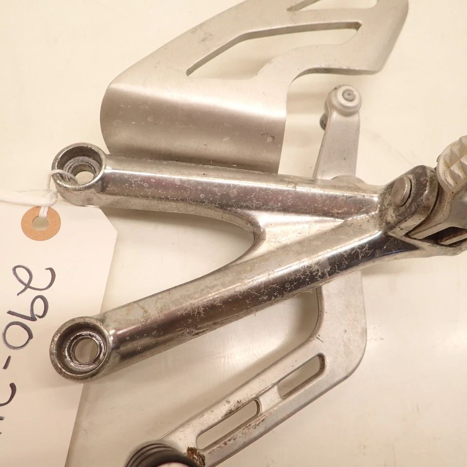 06 07 08 Triumph daytona 675 левый ножной колышек с педалью переключения передач - Изображение 2 из 4