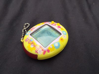 BANDAI WIZ ORIGINAL 2004 Tamagotchi Connection V2 Pink With Flowers Bandai Eur EUR 150,00 - ES
