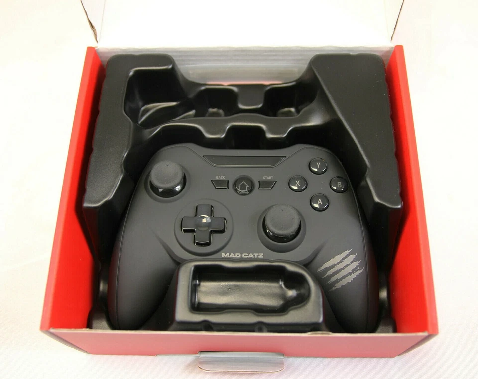 Mad Catz C.T.R.L.S Bluetooth Controller CTRL Gamepad IOS 8 iPhone iPad Black - Image 2 of 4