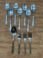 Mixed Lot 11 Pieces  Oneidacraft Venus, 7 Table Soup, 3  Salad, 1 Serving Spoon