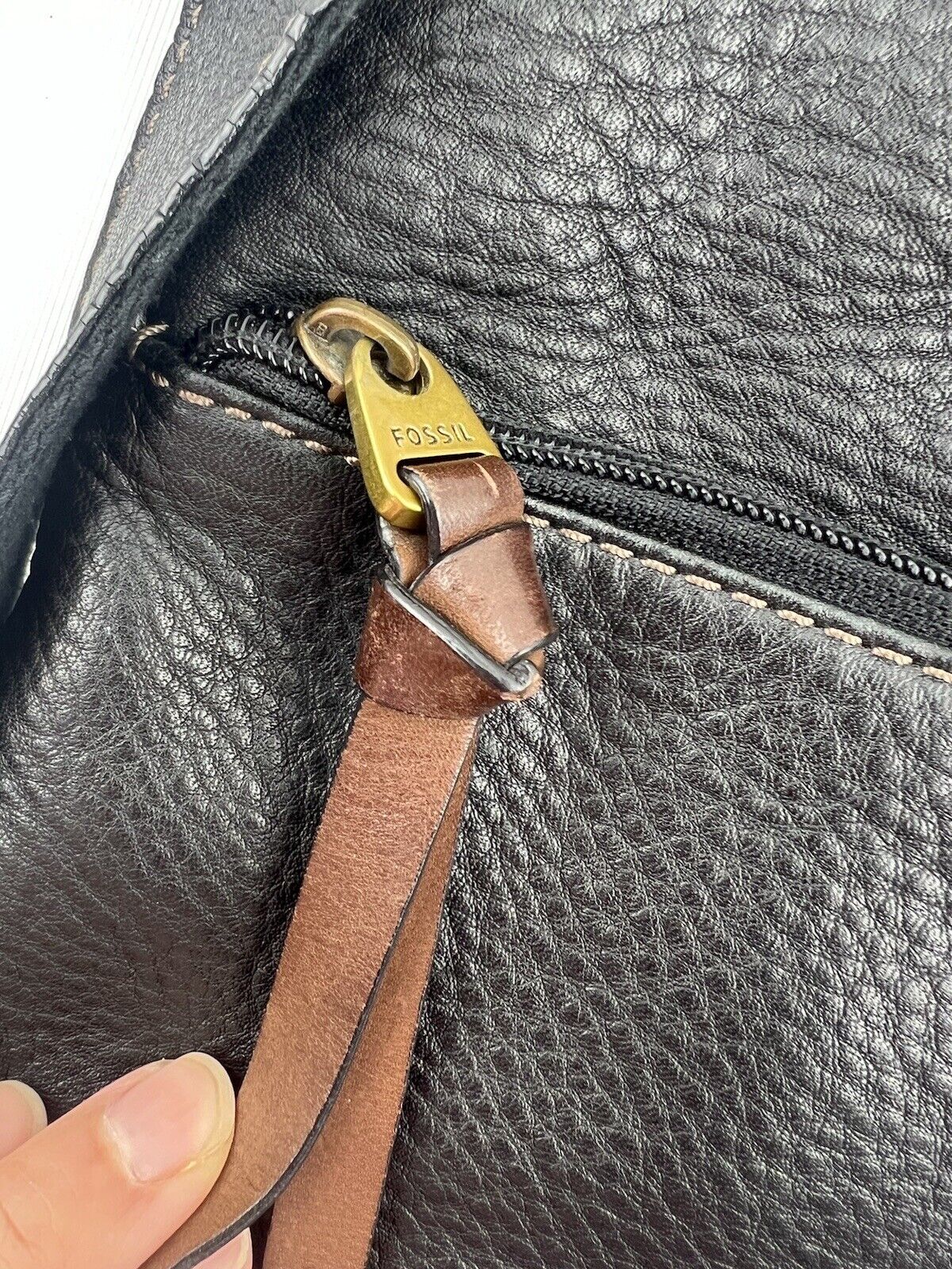 Fossil Satchel Genuine Leather Crossbody Handbag … - image 9