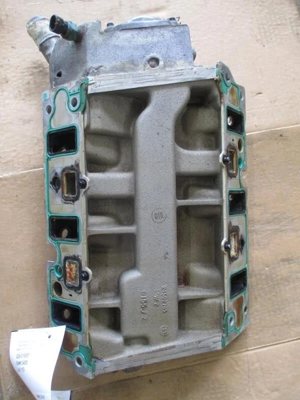 1996-2004 Buick Regal 3.8L Lower Intake Manifold 6-231 W/O Supercharged OEM - Image 4 of 4