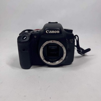 Canon EOS 7D 20.2MP Digital SLR DSLR Camera