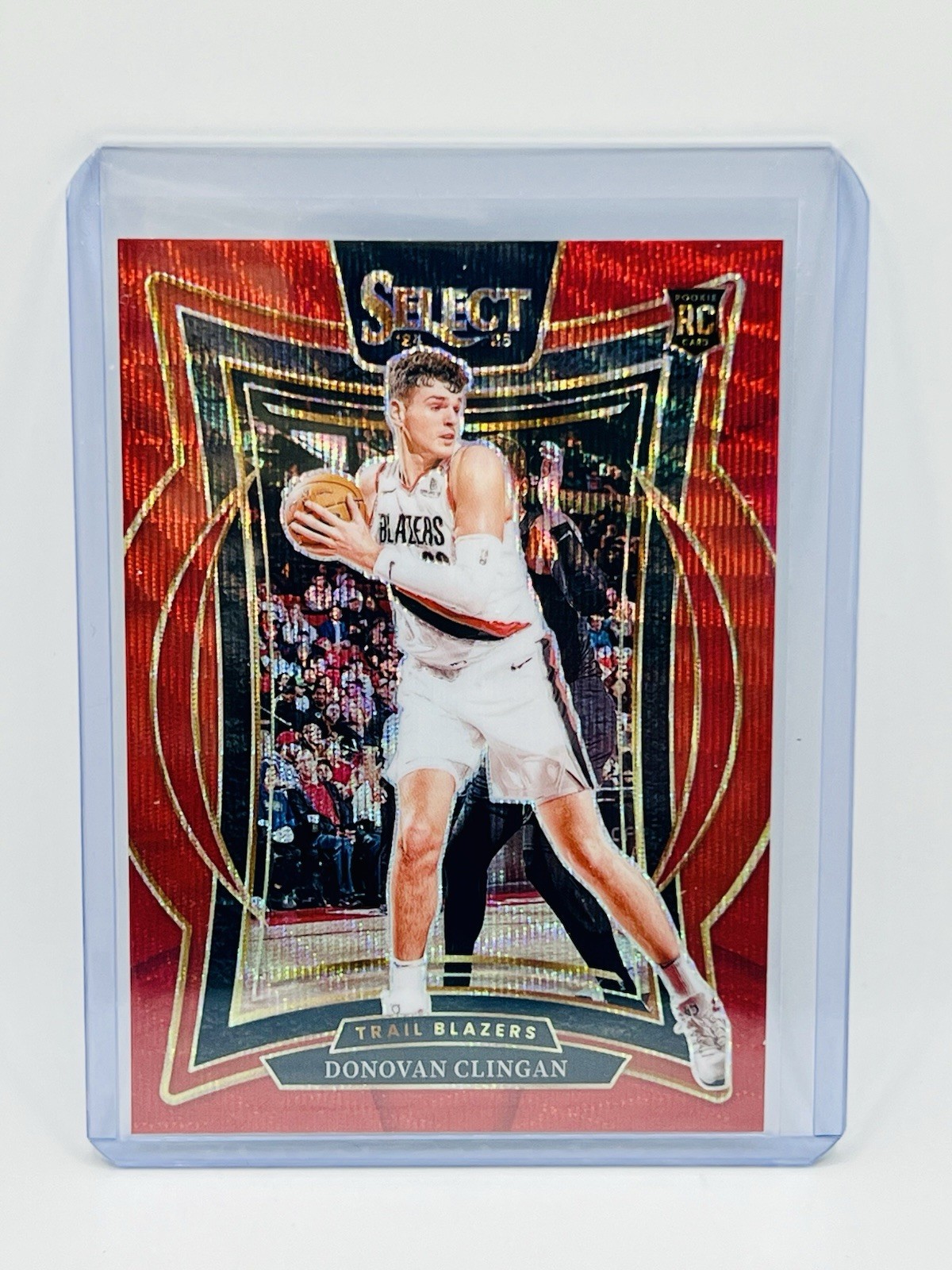 2024-25 Panini Select - Concourse Donovan Clingan #69 Red Wave Prizm (RC)