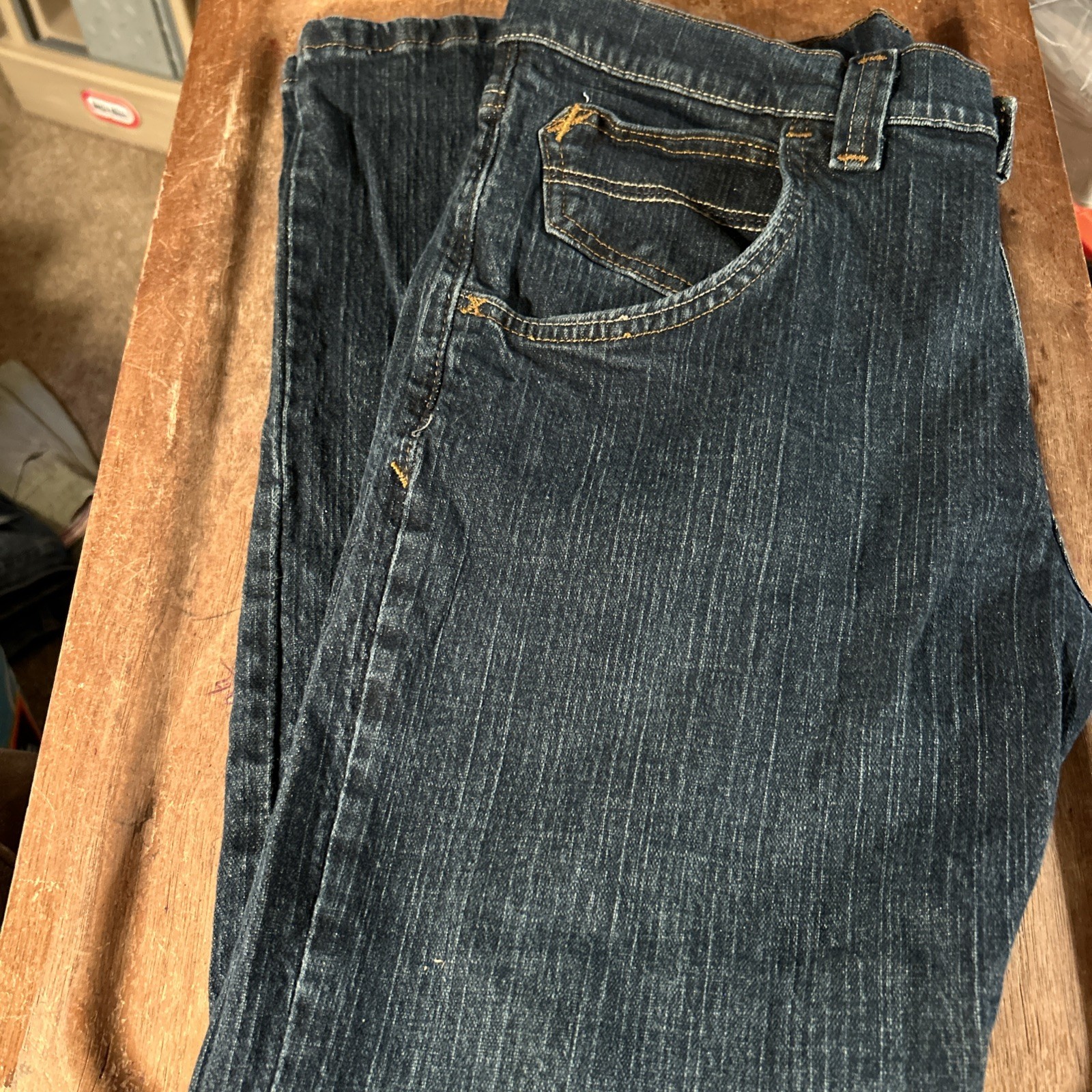 Wrangler Size 18 Husky Has Adjustable Waistband