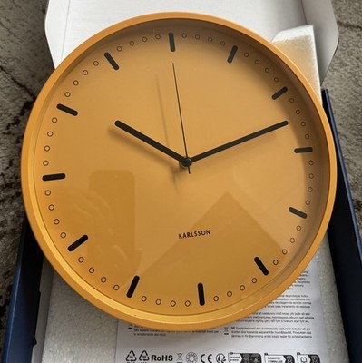 Neu - Karlsson coole Retro Wanduhr leise tickt Wohnzimmer jeden Raum 30 cm 