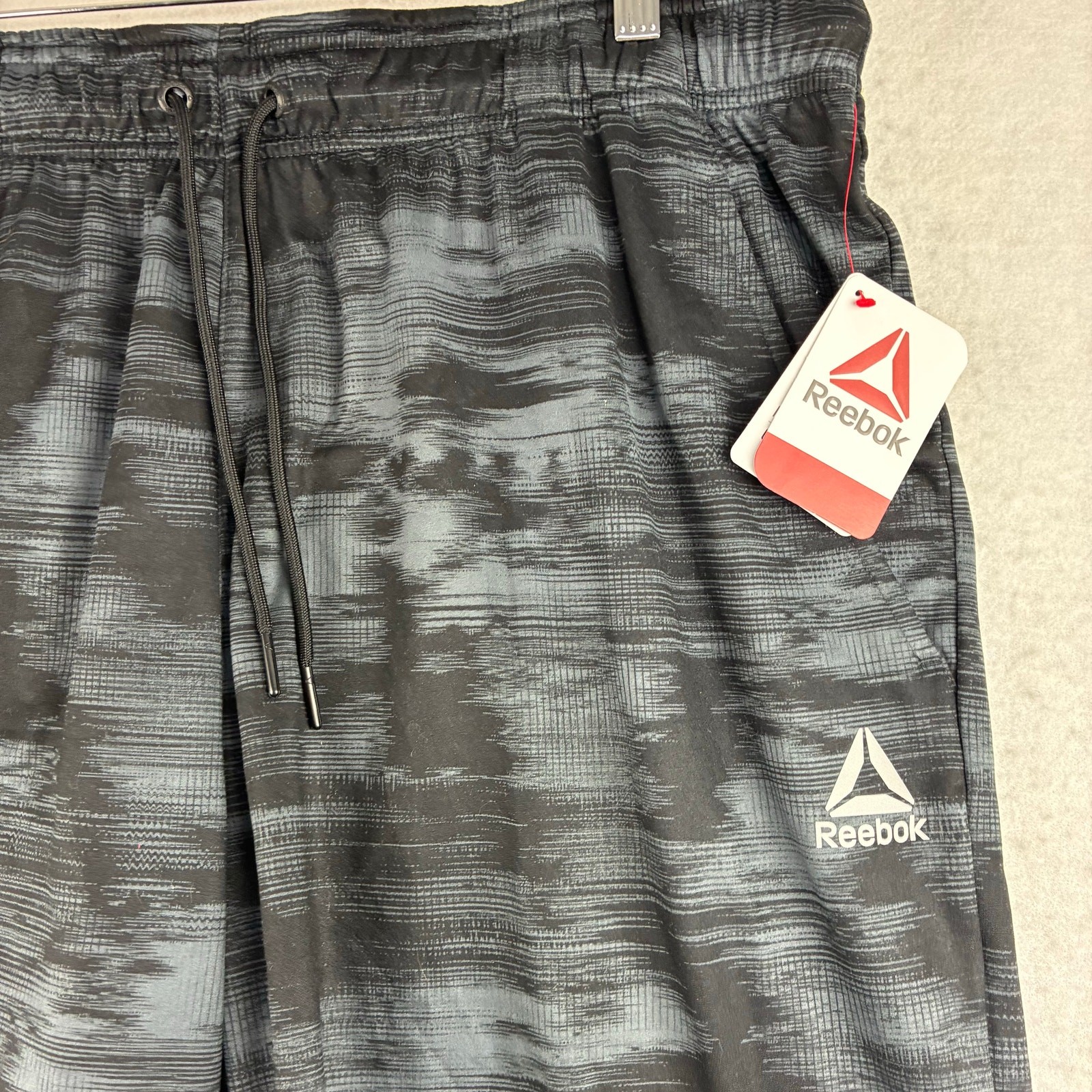 Reebok Grey Black Camo Basketball Shorts Men’s XL NWT Sport Active Performance thumbnail 3