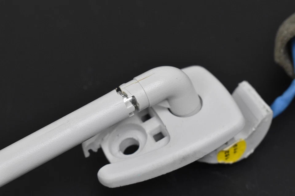 Quebra-sol DEFEITO 2014-2017 Fiat 500L motorista passageiro com iluminação fabricante de equipamento original - Imagem 3 de 4