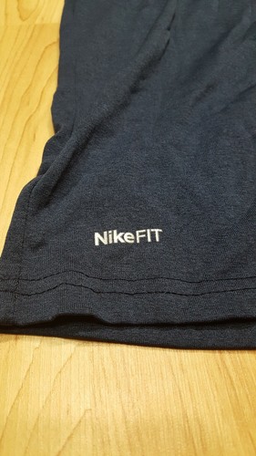 NikeFit Dry Men's XL "C" Navy Blue Crew-Neck L/S Shirt EUC - Picture 4 of 5