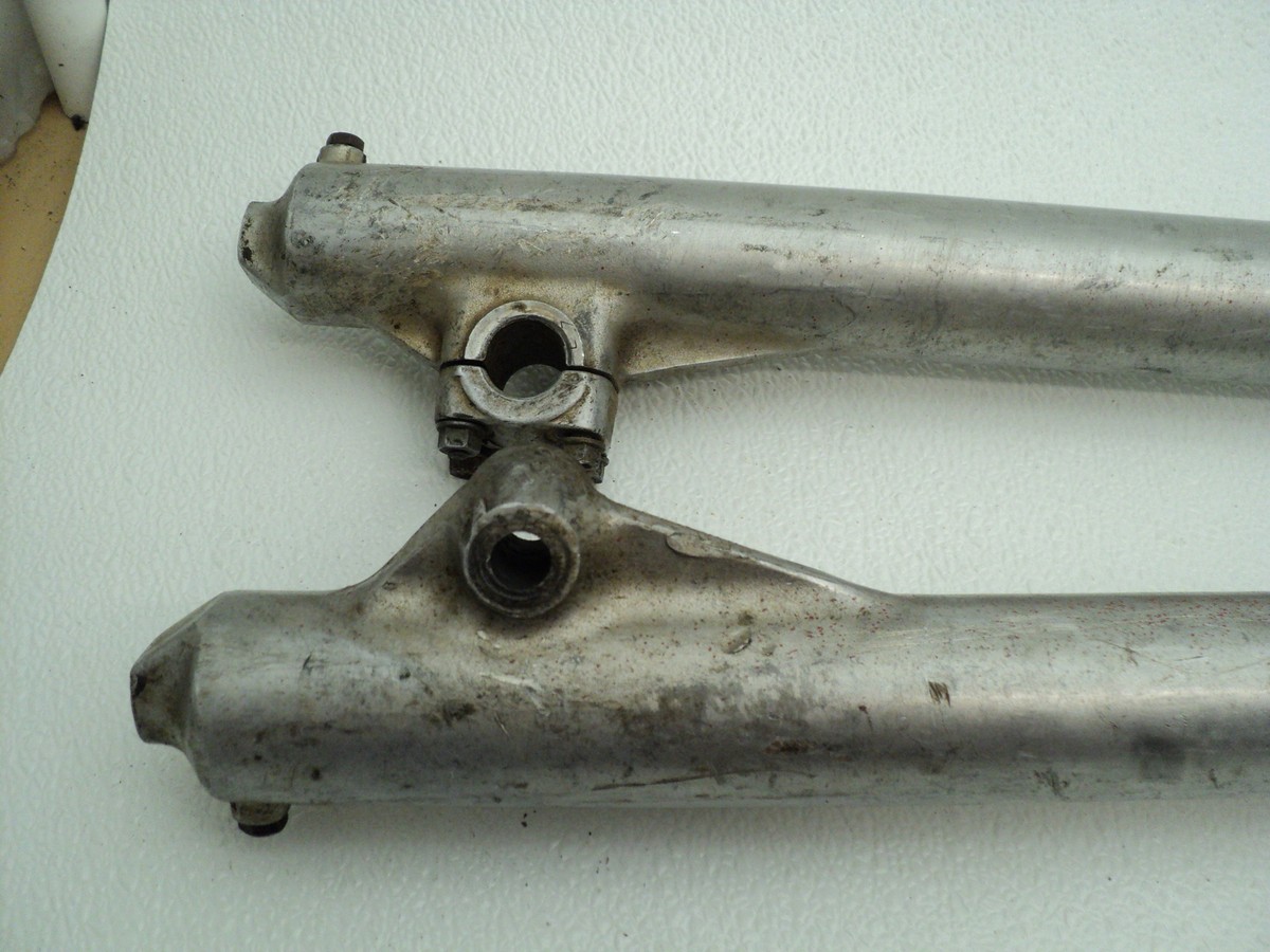 1981 Honda XR 250 XR250 #9150 Front Forks Shocks | eBay