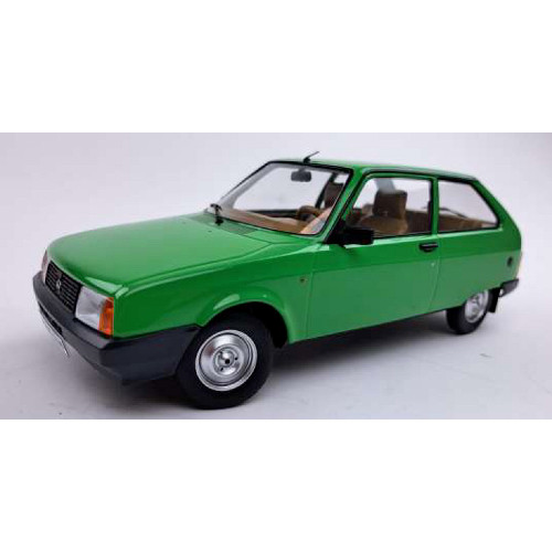 Oltcit Club green 1990 miniature Triple 9 1/18 de collection