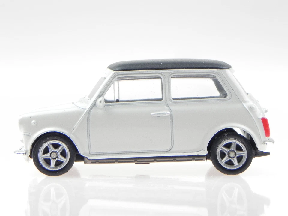 Mini Cooper Classic ivory diecast model car Welly 1:60 - Image 2 of 4