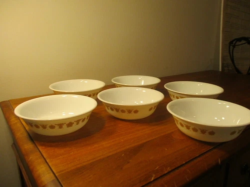 Vtg. Set of (6) Corelle Butterfly Gold Cereal/Soup Bowls. 6 in.  White & Gold.