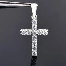 5.00 Ct Certified Round Cut White Diamond Cross Pendant In 14k White Gold