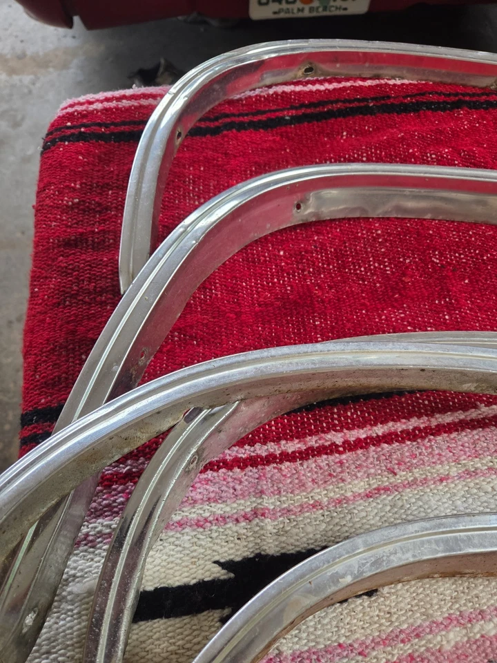 1970 70 CHEVROLET IMPALA CAPRICE WHEEL WELL TRIM MOLDINGS ORIGINAL OEM Foto 4 de 4